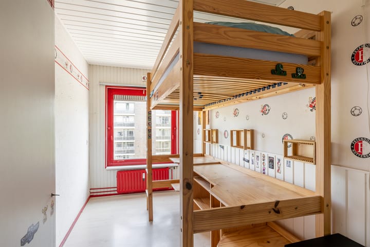 Foto 26 van van Baerlestraat 139