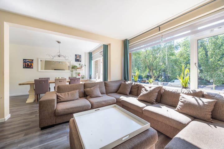 Foto 9 van Burgemeester Caan van Necklaan 442