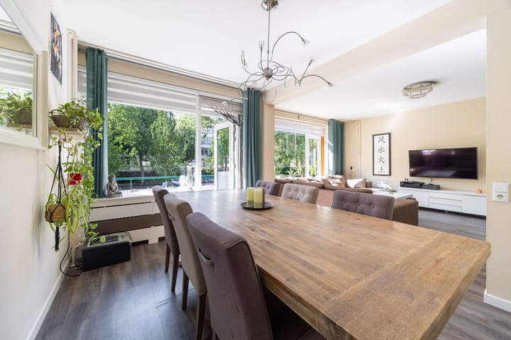 Foto 10 van Burgemeester Caan van Necklaan 442