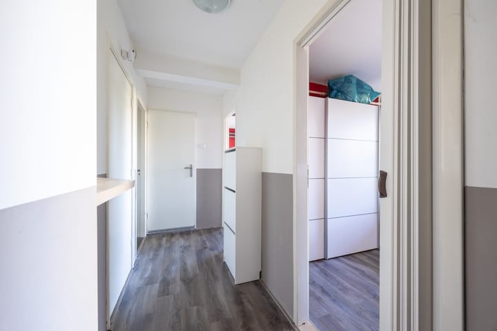 Foto 18 van Burgemeester Caan van Necklaan 442