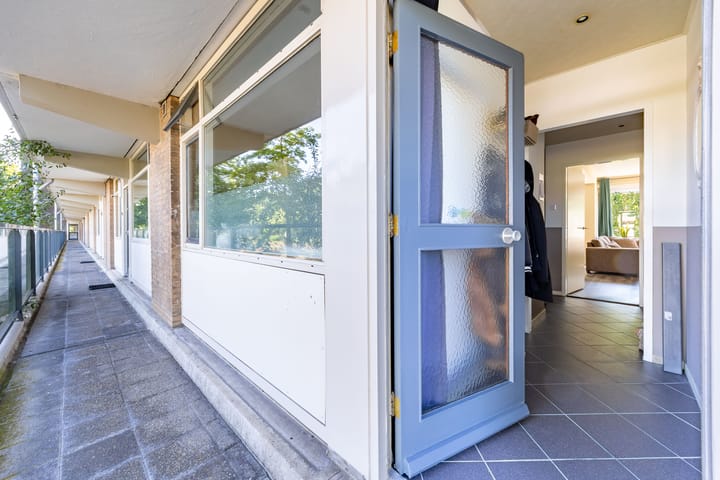 Foto 27 van Burgemeester Caan van Necklaan 442