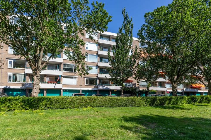 Foto 30 van Burgemeester Caan van Necklaan 442