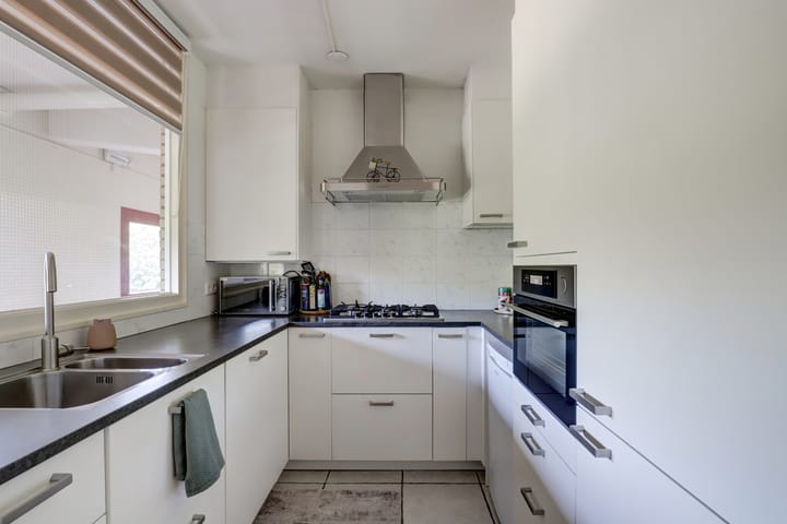 Foto 7 van Dokter van Stratenweg 241