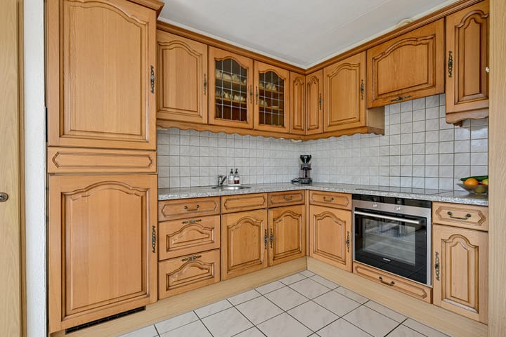 Foto 9 van Jan van der Benstraat 28