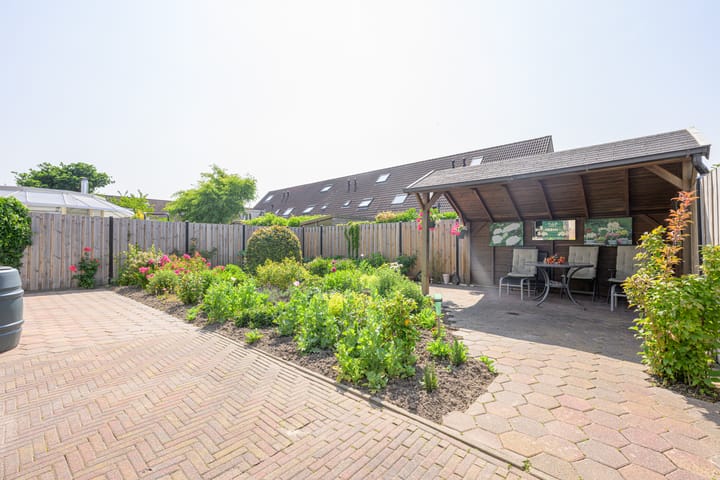 Foto 13 van Jan van der Benstraat 28