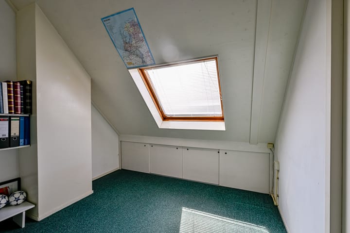 Foto 28 van Jan van der Benstraat 28