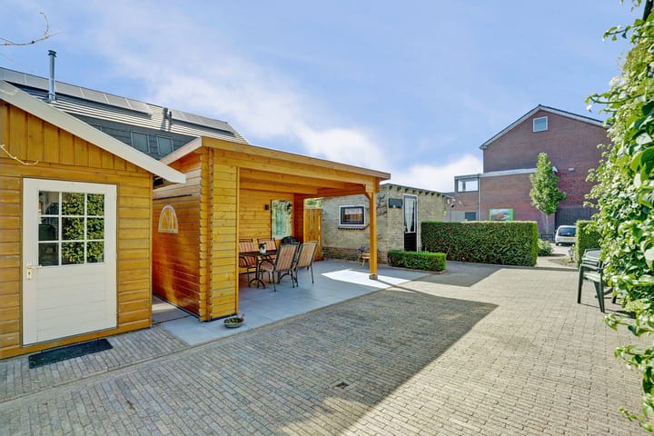 Foto 23 van Adriaan Heijnisstraat 25