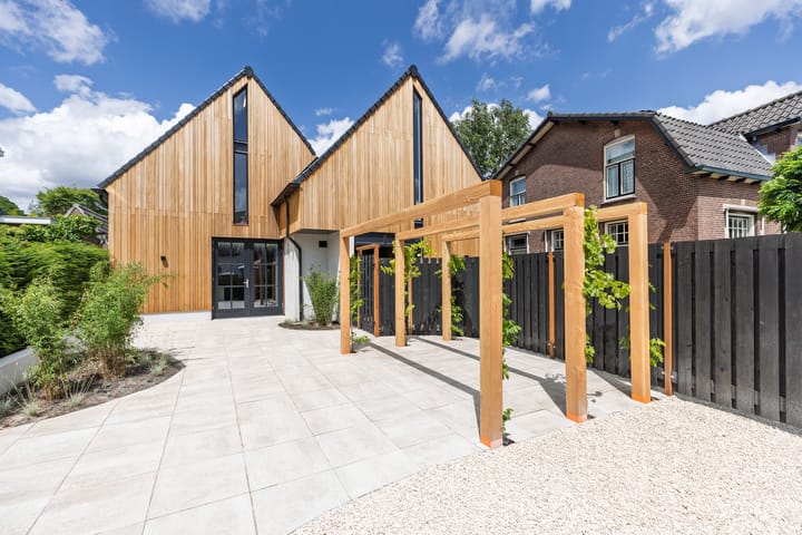 Photo 1 of Oosterend 13