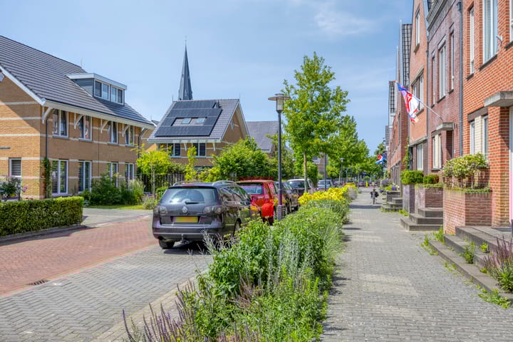 Foto 36 van Korenbloemstraat 27