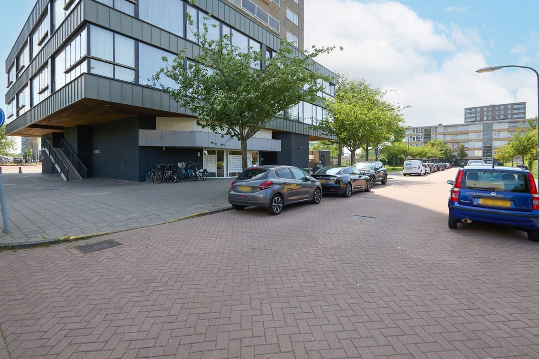 Photo 8 of Edward Jennerstraat 392