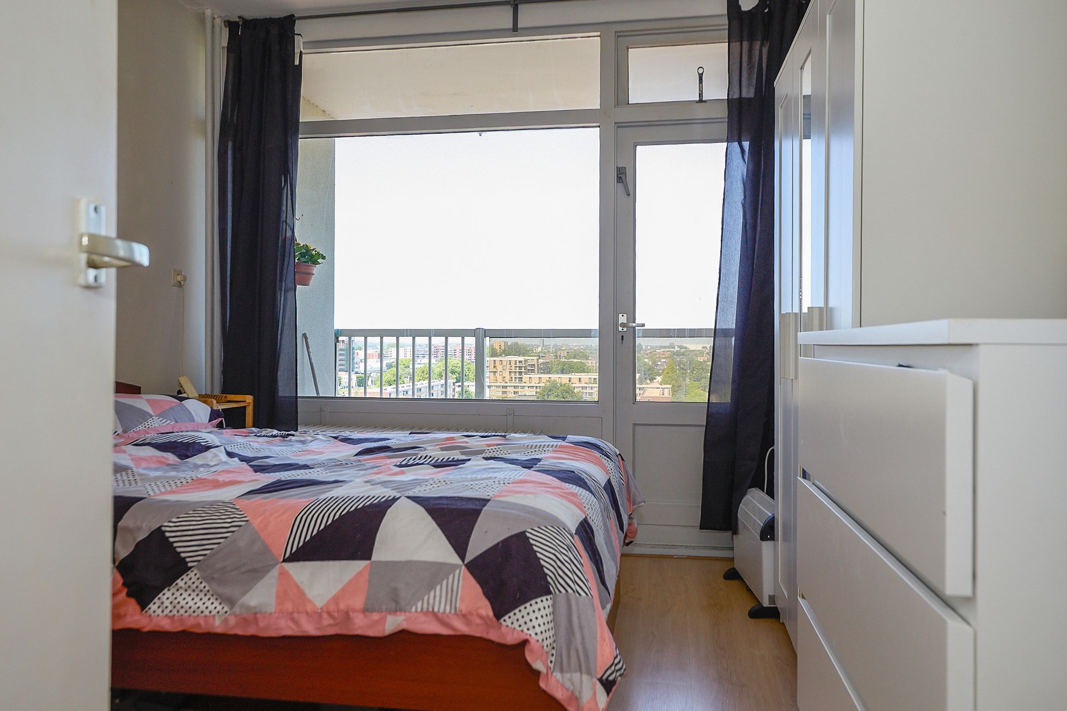 Photo 27 of Edward Jennerstraat 392