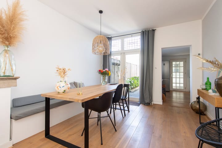 Foto 18 van Valkenierstraat 23