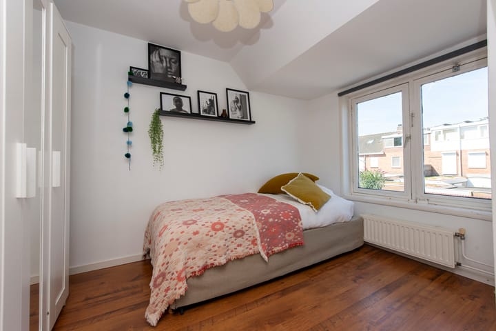 Foto 32 van Valkenierstraat 23