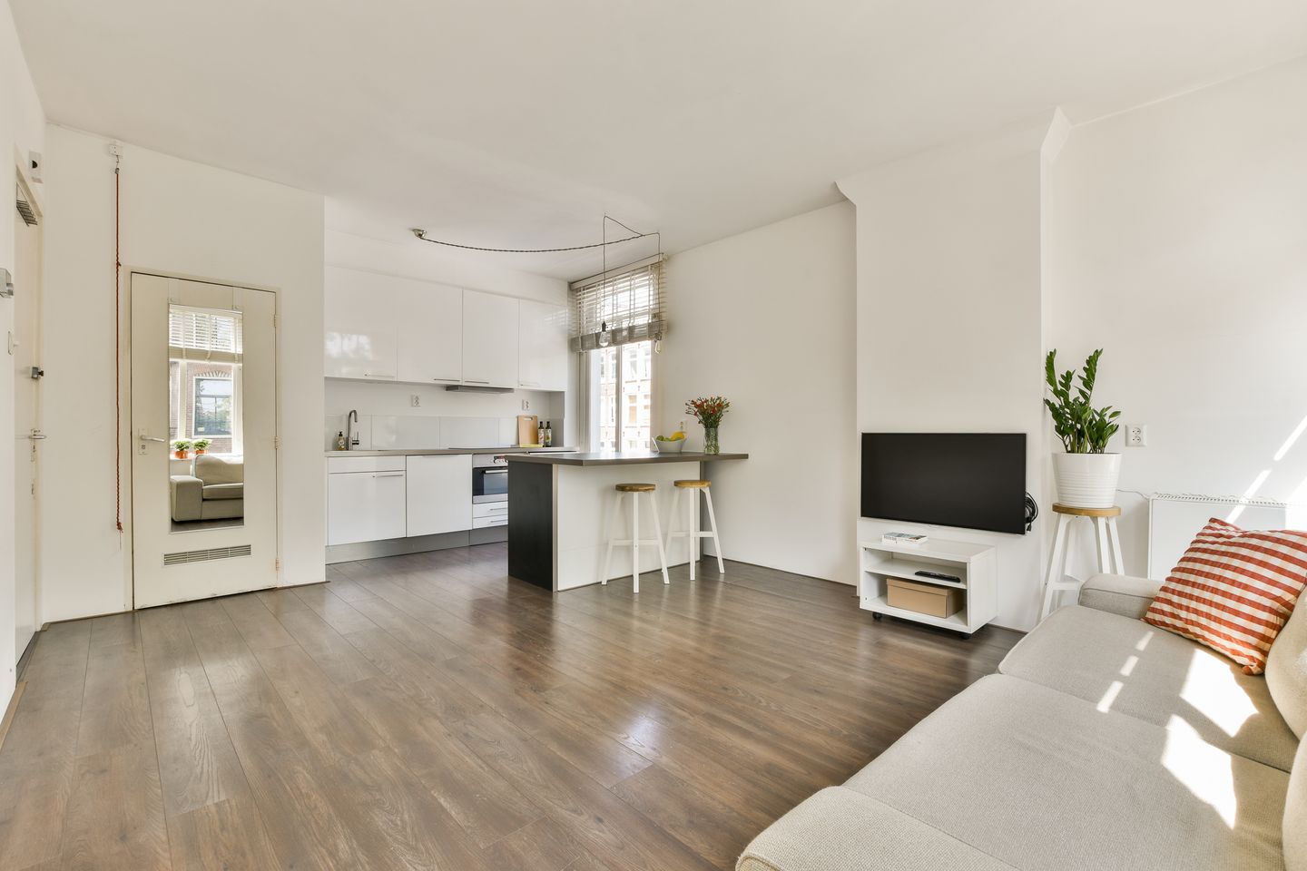 Foto 5 van Eerste Sweelinckstraat 12-1