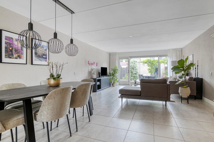 Foto 6 van van Goghlaan 33