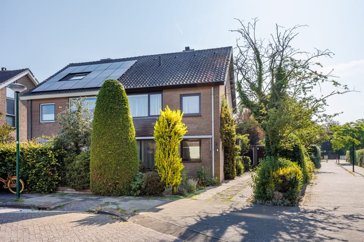 Foto 1 van Zocherstraat 27