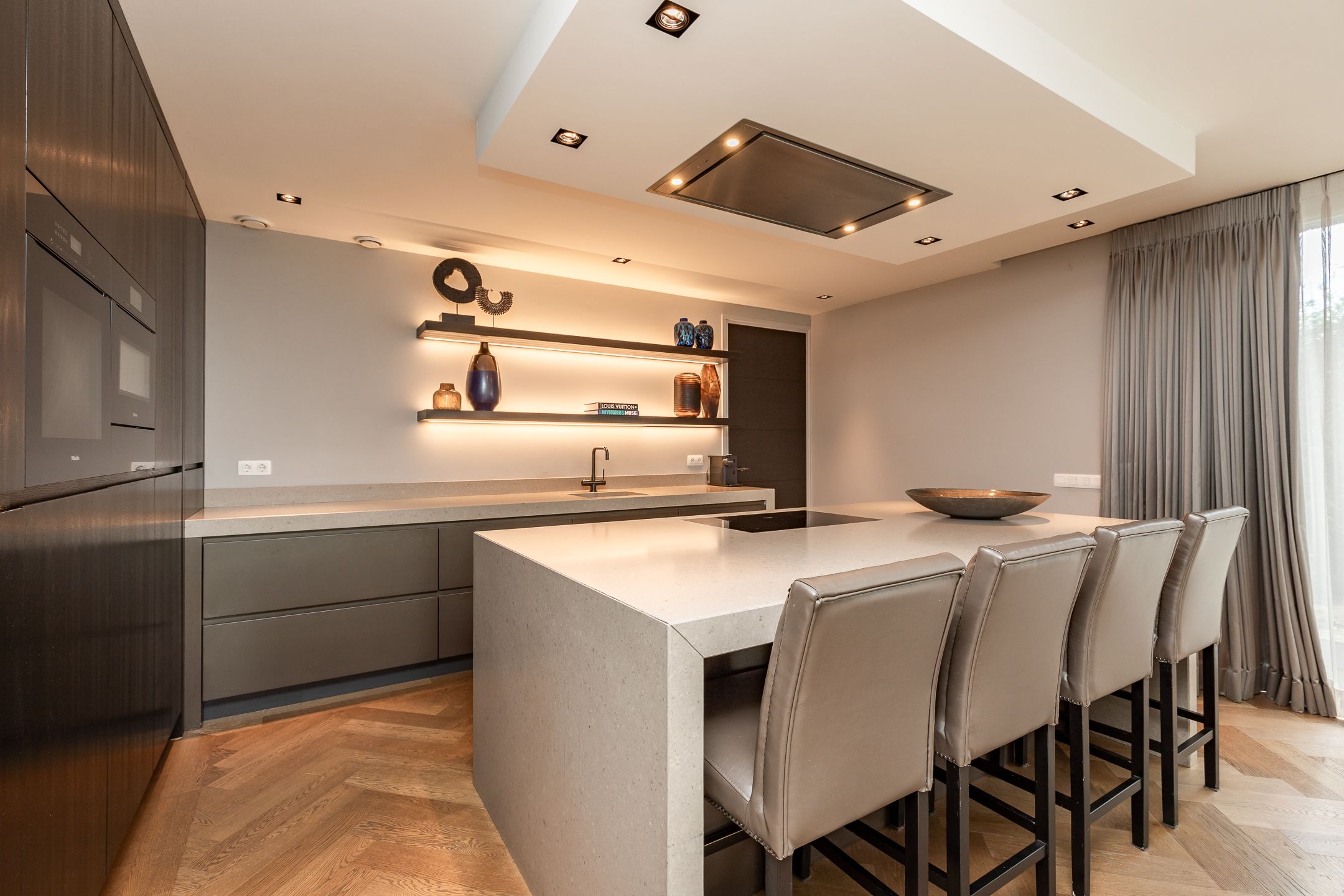 Foto 15 van De Gooijerlaan 11