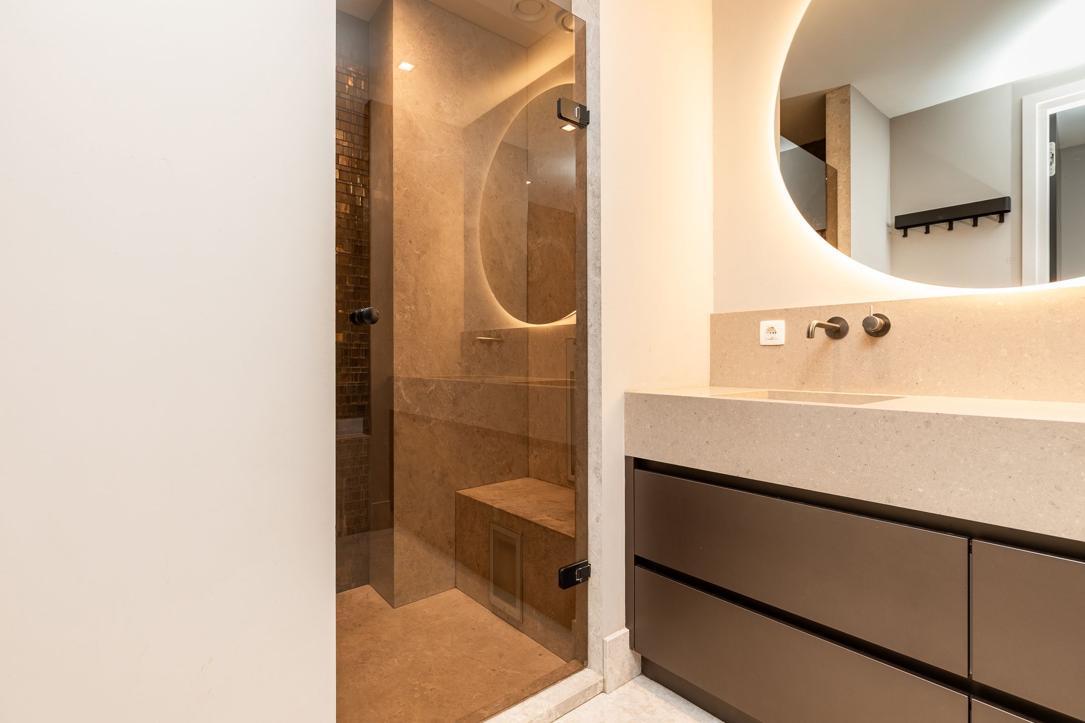 Foto 45 van De Gooijerlaan 11