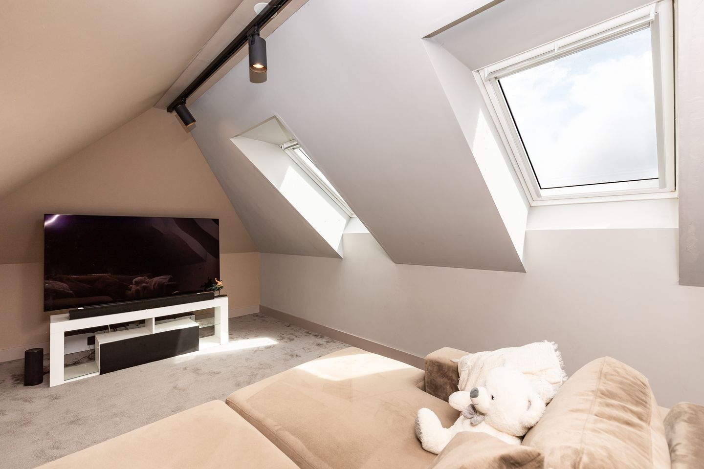 Foto 64 van De Gooijerlaan 11