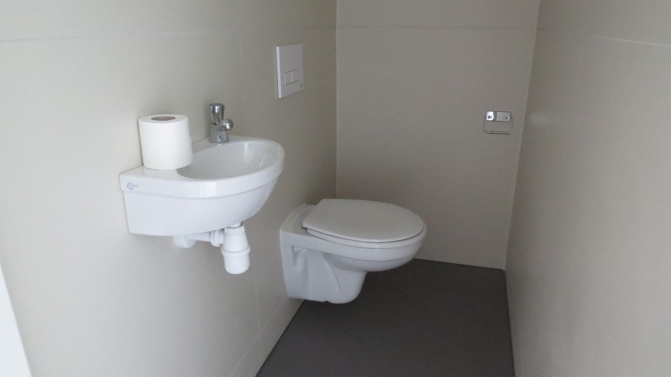 Photo 12 of Jan Wiegersstraat 103