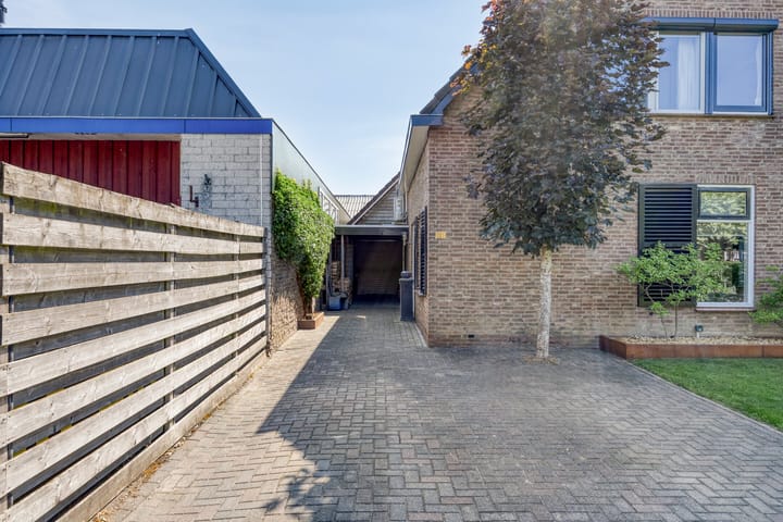 Photo 33 of Rijksstraatweg 121