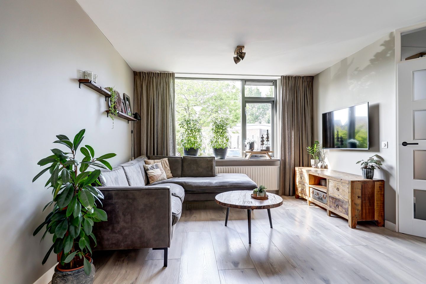 Foto 4 van Frankenthaler 16