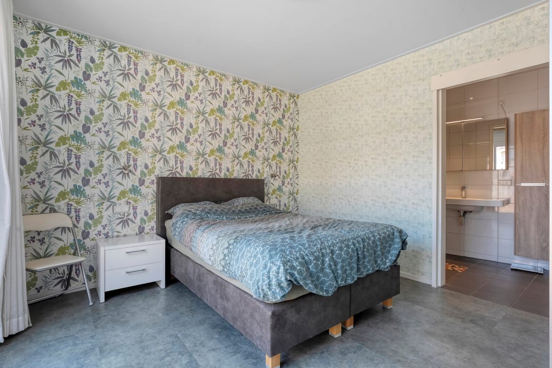 Foto 16 van Wentholtstraat 6