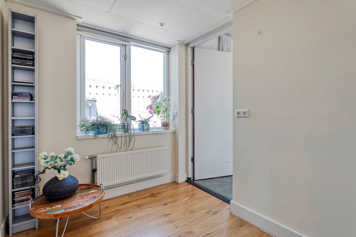 Foto 15 van Wentholtstraat 6