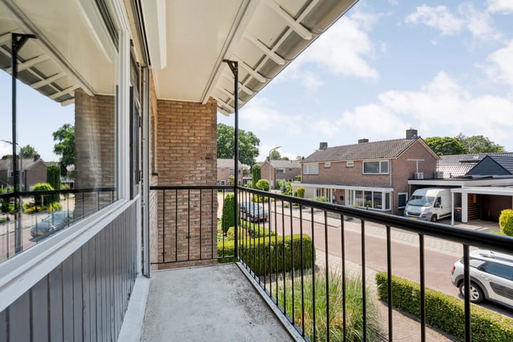 Foto 29 van Wentholtstraat 6