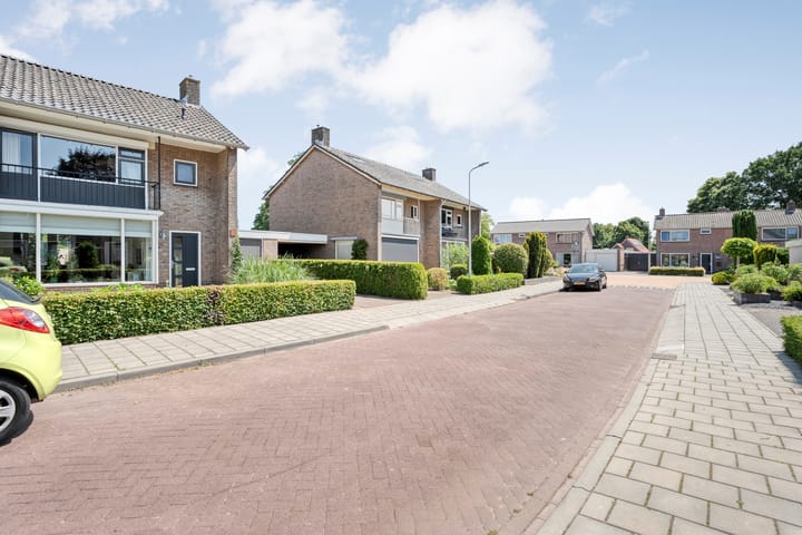 Foto 39 van Wentholtstraat 6