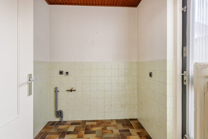 Foto 12 van Julianastraat 8