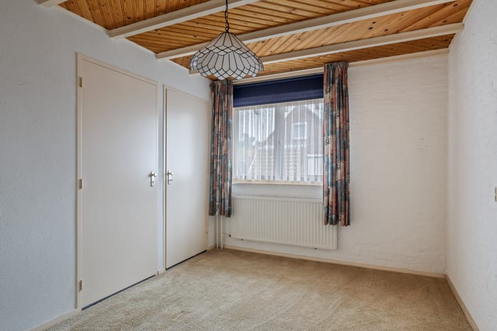 Foto 14 van Julianastraat 8