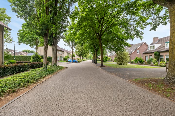 Foto 28 van Julianastraat 8