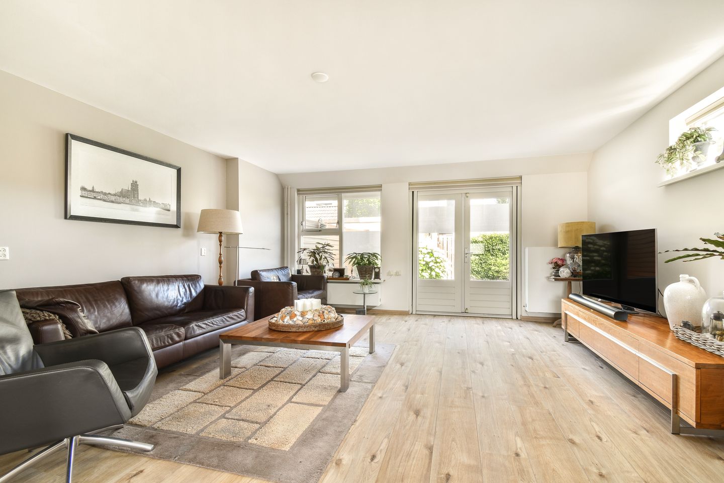 Photo 4 of Johanna Naber-erf 522