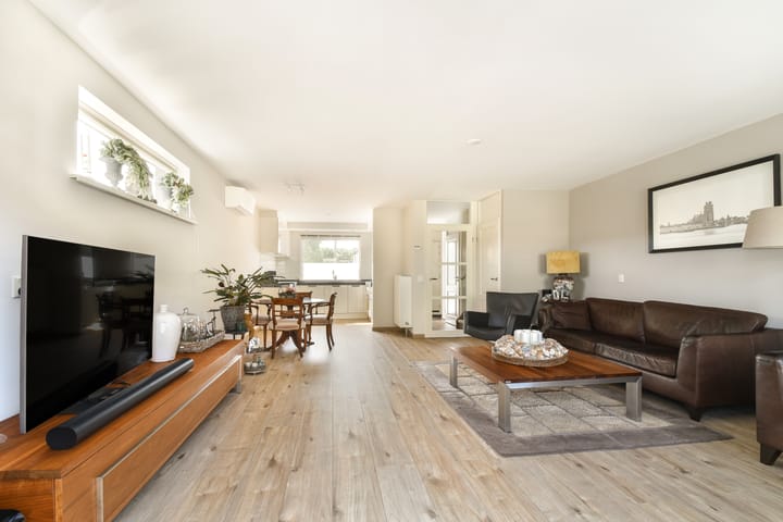 Foto 5 van Johanna Naber-erf 522