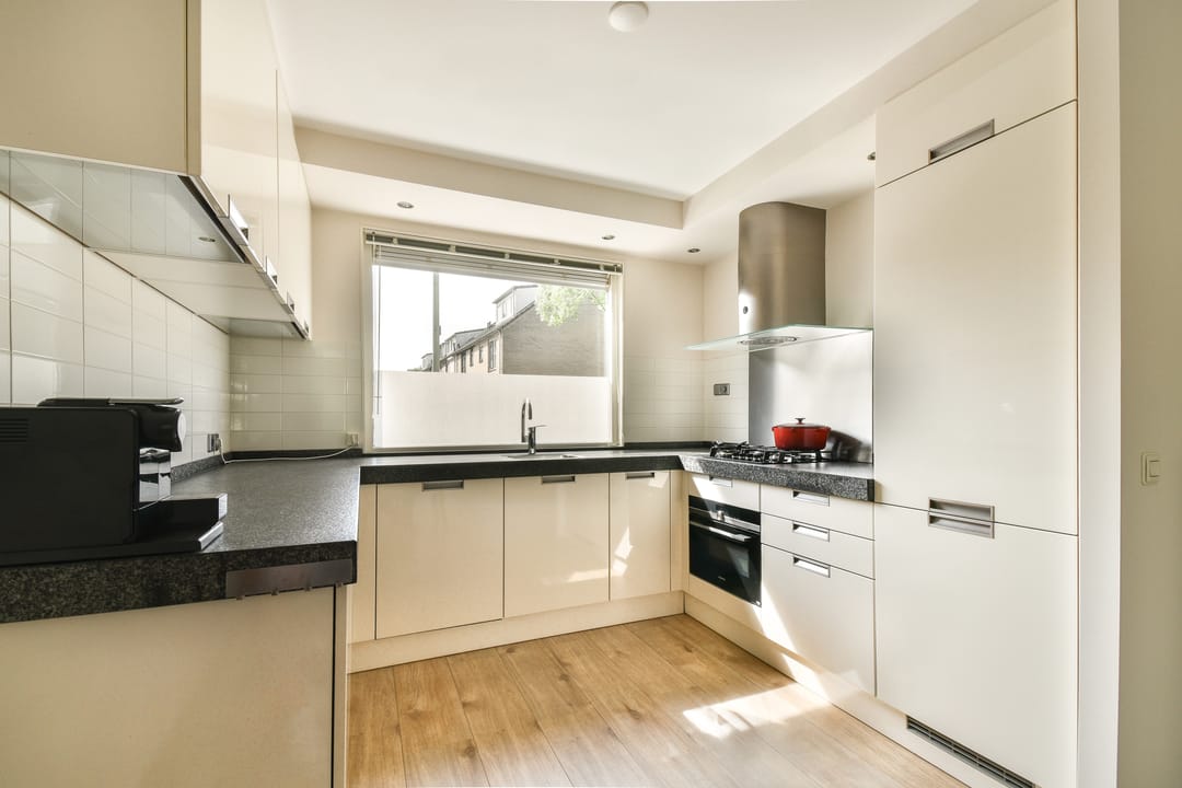 Photo 7 of Johanna Naber-erf 522