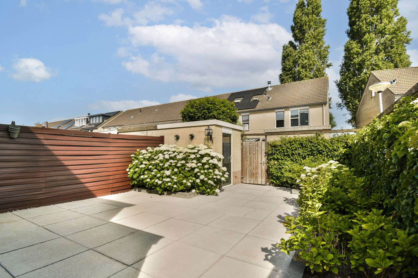 Photo 19 of Johanna Naber-erf 522