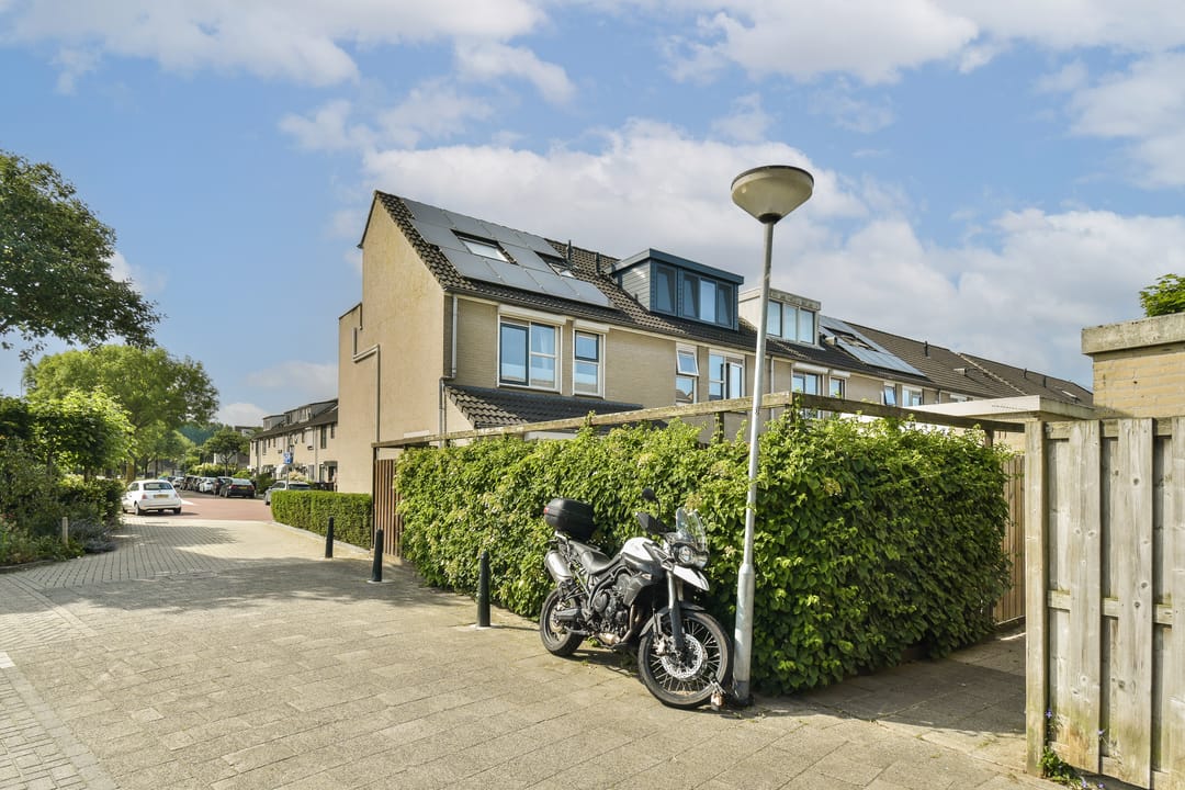 Photo 23 of Johanna Naber-erf 522