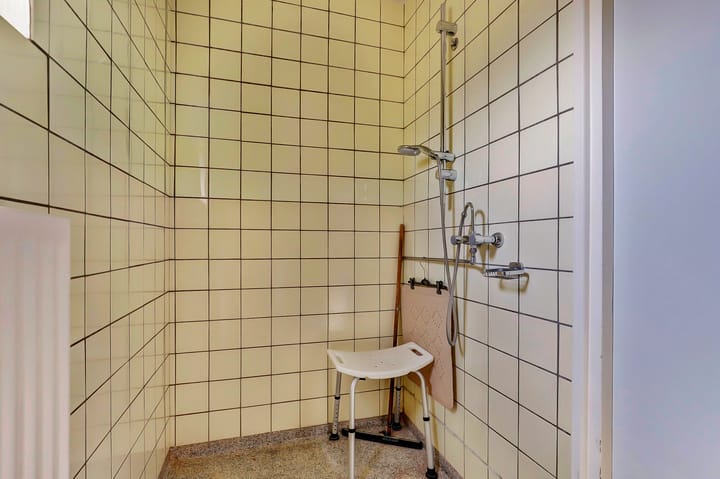 Foto 16 van Vredenseweg 12