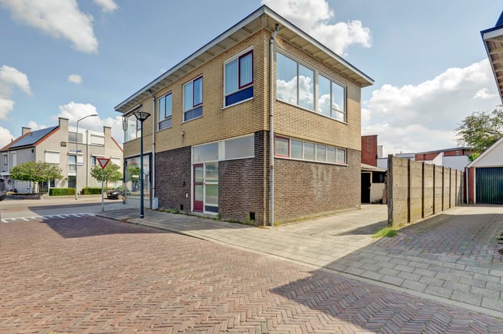 Foto 26 van Vredenseweg 12