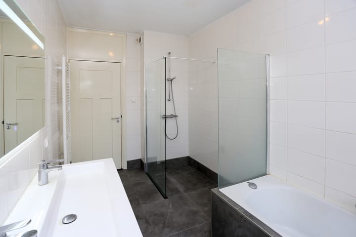 Photo 5 of Brinckerinckstraat 32