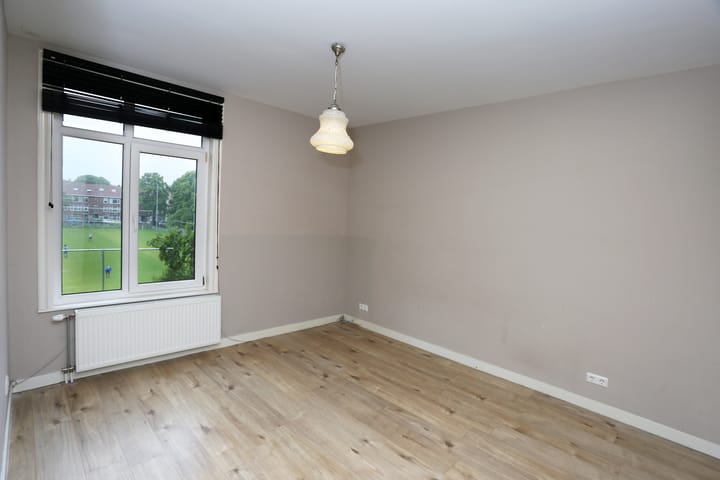 Photo 8 of Brinckerinckstraat 32