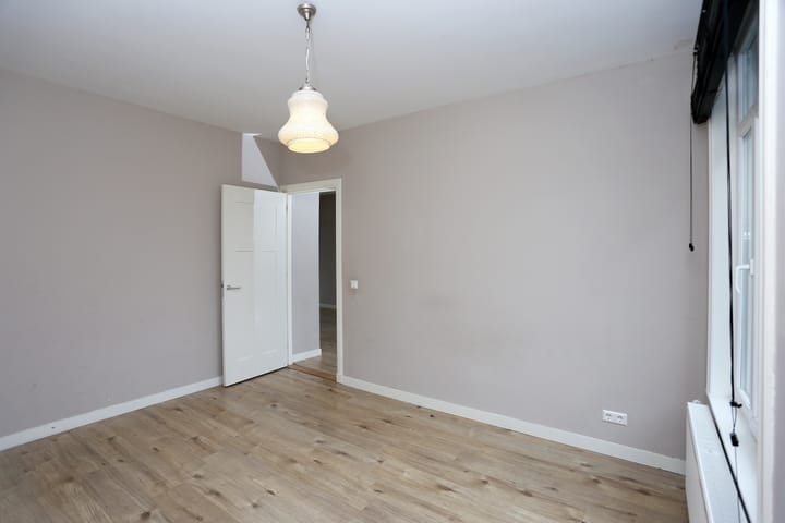 Photo 10 of Brinckerinckstraat 32