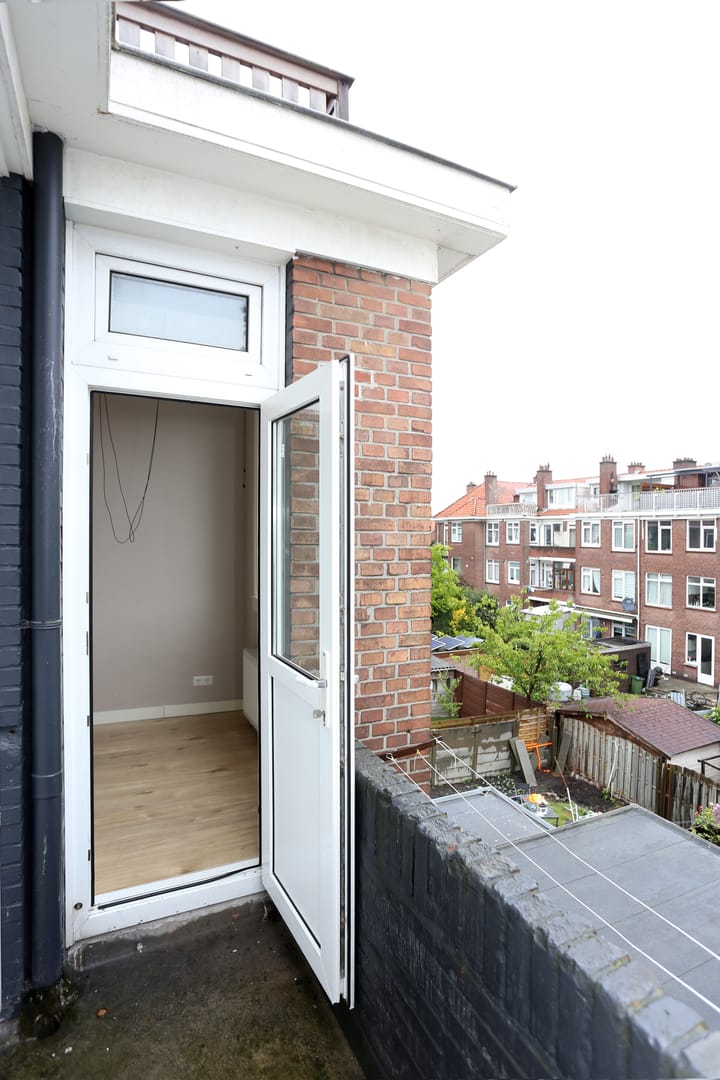 Photo 19 of Brinckerinckstraat 32