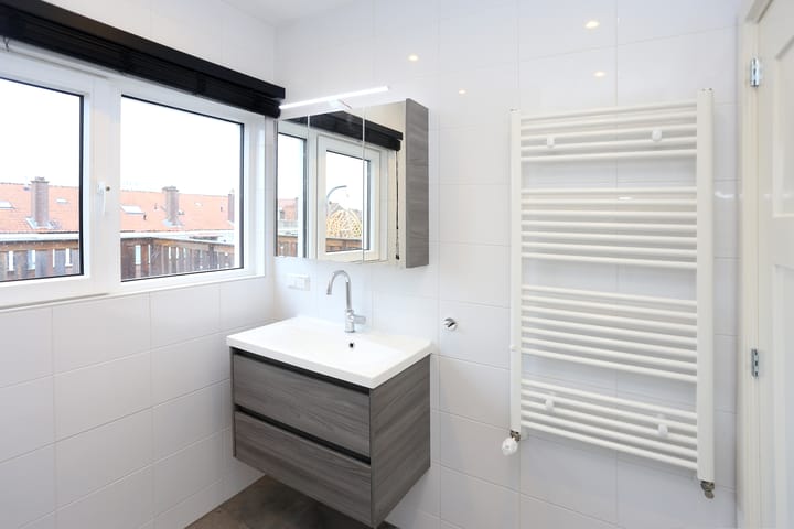 Photo 42 of Brinckerinckstraat 32