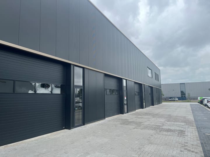 Tinweg 8-F, Emmeloord