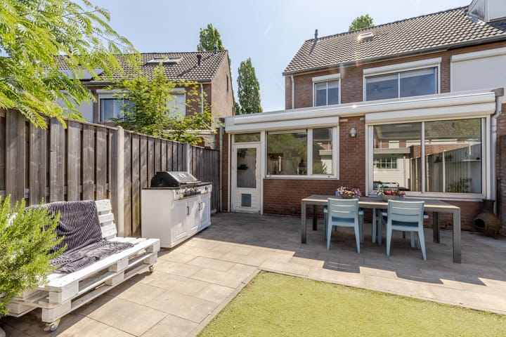 Foto 36 van Donauring 227