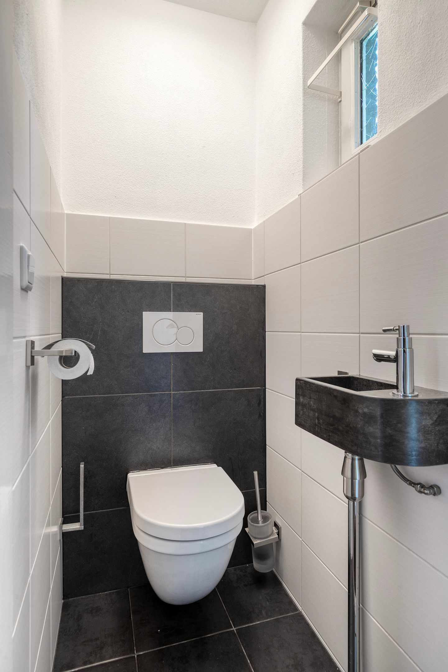 Foto 15 van Helmbloem 36