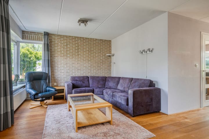 Foto 5 van Helmbloem 36