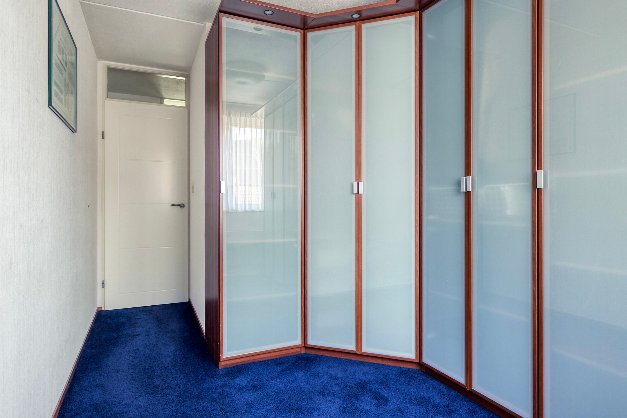 Foto 18 van Helmbloem 36